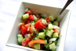 maykadeh, shirazi salad